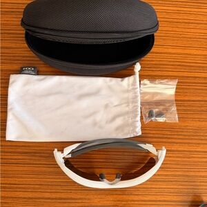 Oakley White & Charcoal Flak 2.0 Sunglasses Complete Set